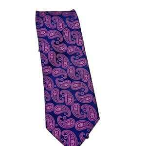 Alexandre London Magenta Paisley Textured Stain Resistant Silk Tie